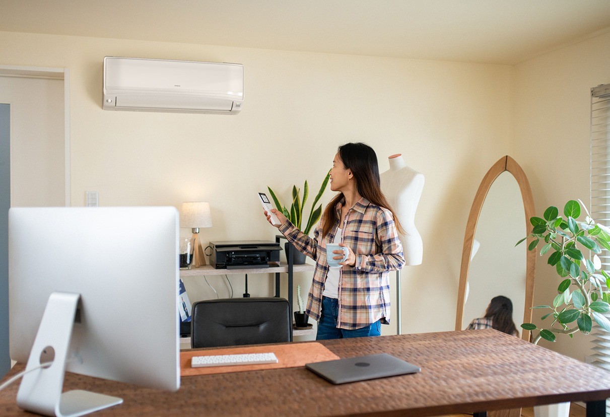 How to Control the AC Temperature at Home